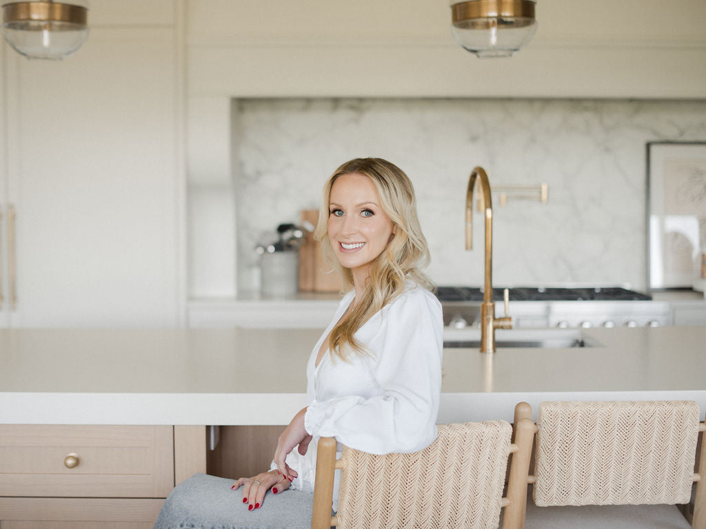 Alex Miller using NewEra Naturals in Kitchen